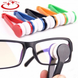 1 PCS Send Randomly For Colors Cute Mini Sunglasses Wiper Eyeglasses Accessories Plastic Handle Clip Mirofiber Glasses Cleaner