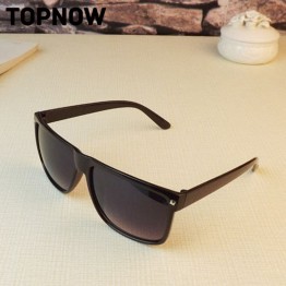 New Retro Rivet fashion sunglasses women men brand designer Square UV Glasses Unisex Brazil Hot Sale Sun Glasses oculos de sol